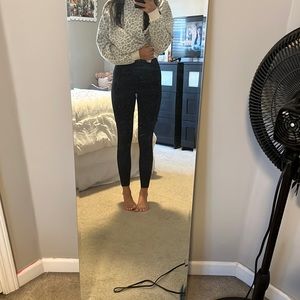 Black Lululemon leggings